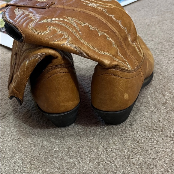 Masterson Boot Co. Brown Embroidered Heeled Boots - Picture 4 of 8